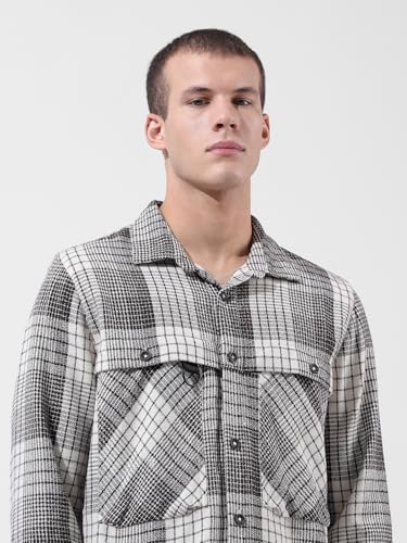 Image of THE INDIAN GARAGE CO Men Regular Fit Checkered Full Sleeves Cutaway Collar Casual Overshirt