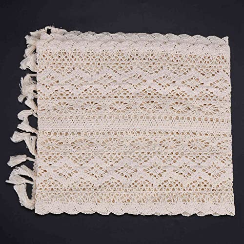 Table en macramé crème pour déco de mariage rustique