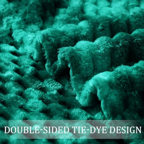 Image of Exclusivo Mezcla Large 3D Fleece Throw Blanket for Couch, Tie-dye Teal | Extra Soft Fuzzy Plush Lightweight Throws, Cozy Fluffy Decorative Blankets for All Seasons, 50x70 Inches