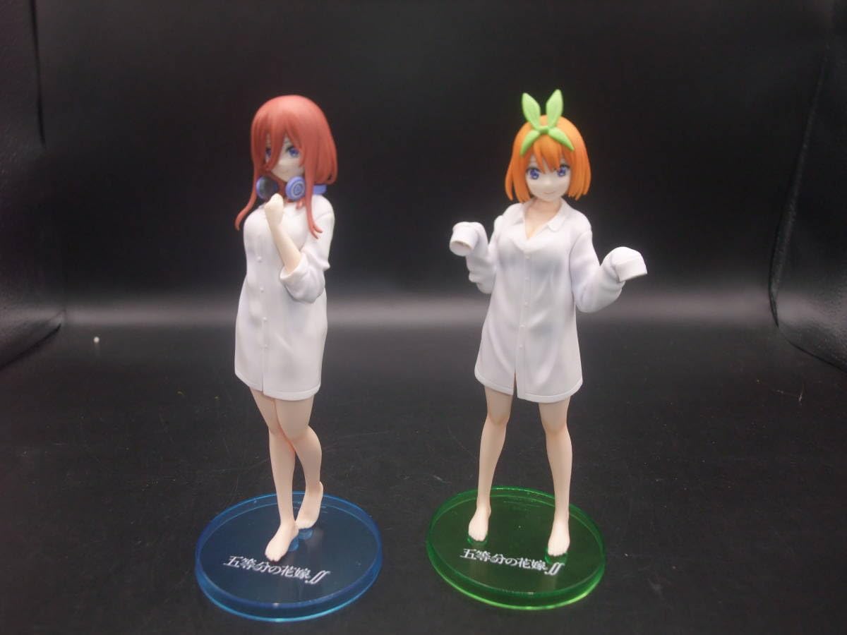 Amazon | フリュー 五等分の花嫁 彼シャツ 三玖 四葉 フィギュア 2点