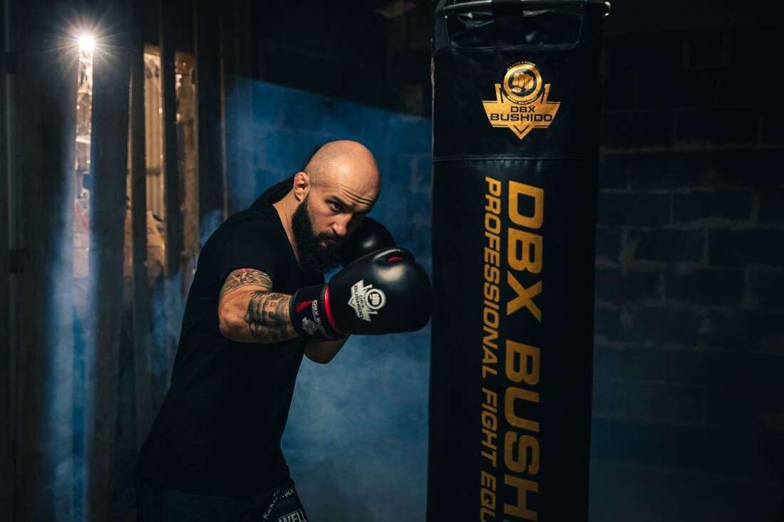 DBX BUSHIDO SPORT Boxsack Gefüllt 60kg - Ungefüllt - Training Boxen, Kickboxen, MMA, Muay Thai und weitere Kampfsportarten