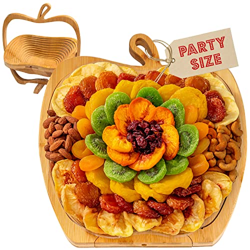 12. Dried Fruit and Nut Gift Basket