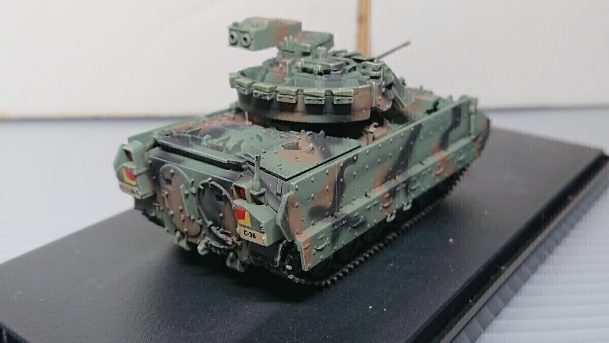 ドラゴンアーマー 1⁄72 M2A2 ブラッドレイ （60287) 2個セット