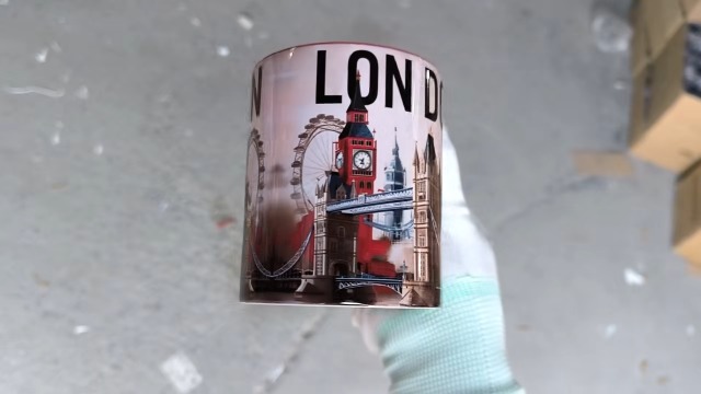 Taza de cerámica con ilustración artística de Londres 11oz miniatura 7