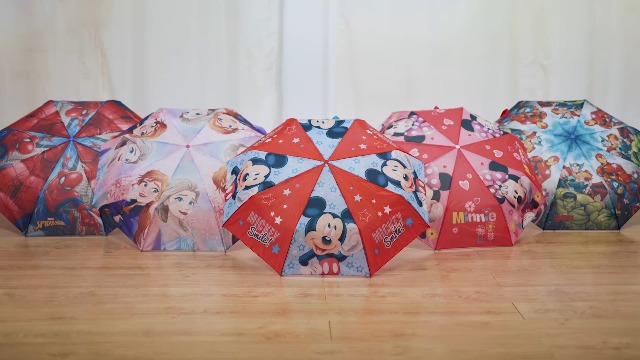 Parapluie Enfant Avengers Pliant Compact - Résistant Au Vent, Mini Umbrella Garçon Avec Housse, Cadeau Original