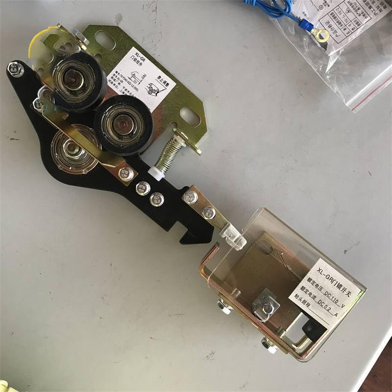 1SET DK-RN4L DK-RN4R XL-GR Elevator Landing Door Lock Replacement Right Left Use for