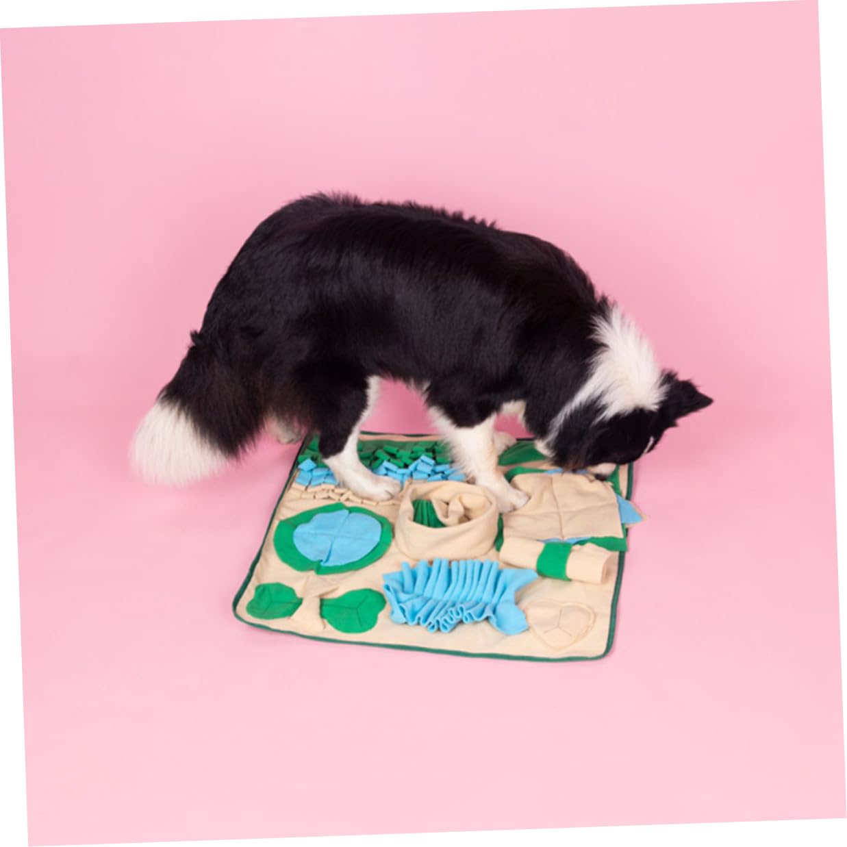 Mobestech Futtermatte mit Kreativem Design aus Polar Fleece zur Energieverbrauch und Geruchssinn Übung als Trainingszubehör für Haustiere für Hunde und Katzen