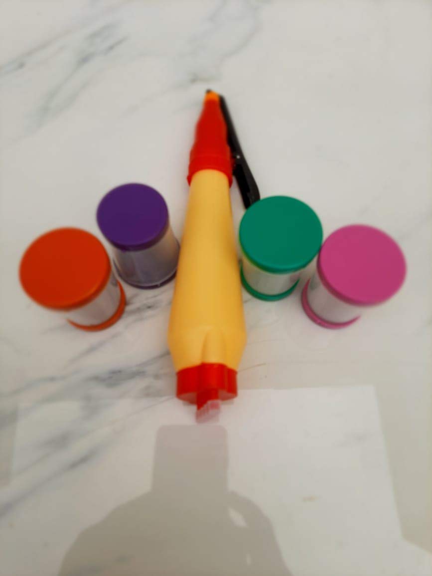 Vital Colors Rangoli One Pen Plus Four Rangoli Fillers