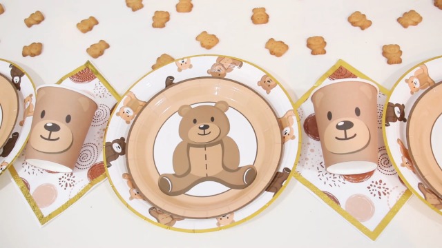 Amazon.com: Brown Teddy Bear Baby Shower Plates - Teddy Bear Paper