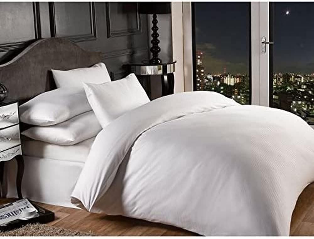 Grosvenor - 1000 Thread Count Pin Stripe Duvet Set in White - King Bed