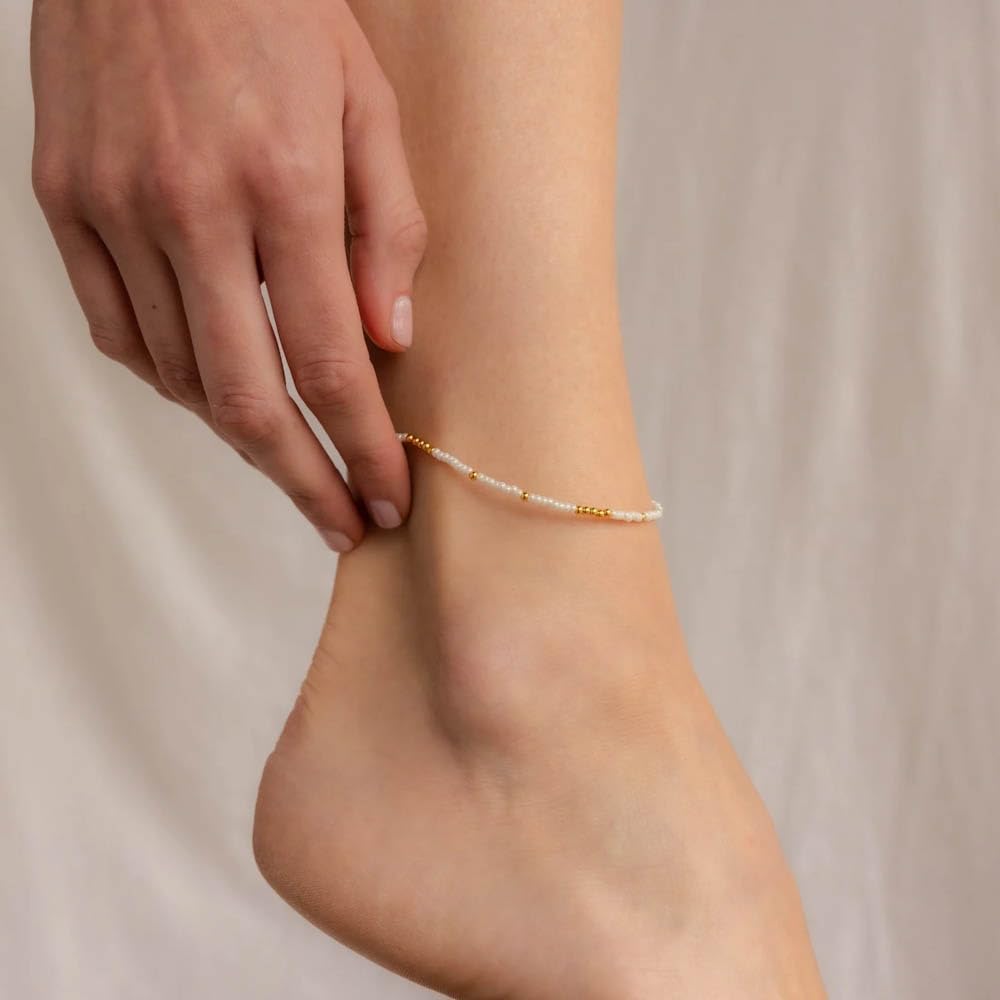 CAITLYNMINIMALIST Dainty Freshwater Pearl Bead 18K Gold Sterling Silver Adjustable Anklet for Women Gift for Her
