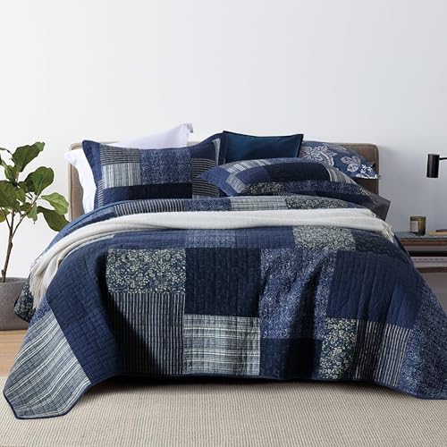 Design classico retrò: questa vera trapunta patchwork incorpora elementi di stile retrò, mescolando estetica tradizionale e moderna per presentare un'eleganza che trascende il tempo. I motivi e le scelte di colore sulla trapunta riflettono una qualità nostalgica e sofisticata.