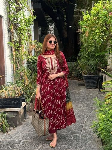 Image of ANNI Designer | Rayon Straight Printed Kurta with Pant & Dupatta | Kurta Set for Women | Cotton Kurti Set with Dupatta | Stylish Ethnic Suit Set Kurta Set