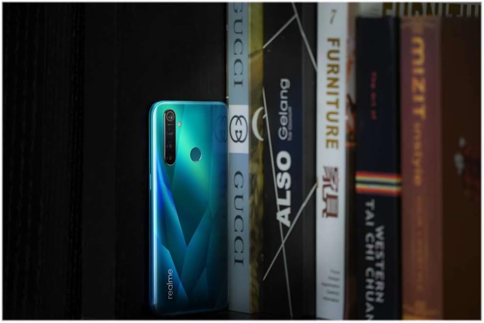 Realme 5 Pro 128Gb + 8GB Dual Sim 4G LTE Octa-core Snapdragon 712 AIE 48 MP International Version -No Warranty (Crystal Green)