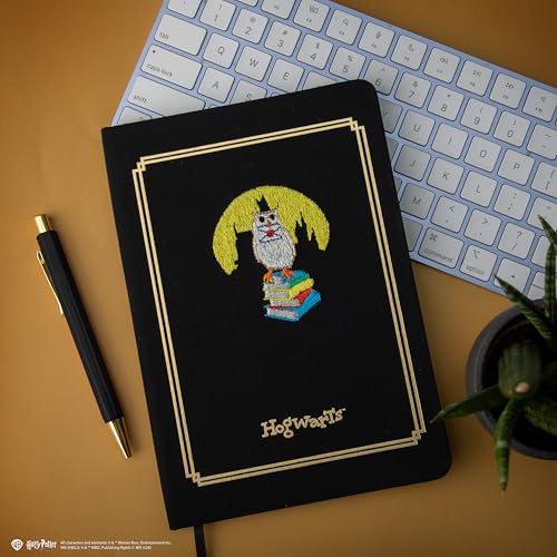 Image of Cinereplicas Harry Potter - Hedwig Embroidered Notebook - 160p - Official License