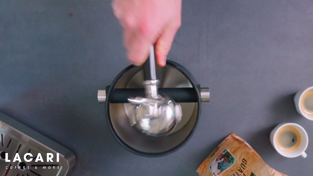 Abklopfbehälter für Siebträger | Knock Box | Lacari ORIGINAL Abklopfbehälter | Abschlagbehälter für Siebträger aus recycelbarem Kunststoff | Kaffeesatz Abschlagbehälter | Kaffee Geschenk – Bild 8