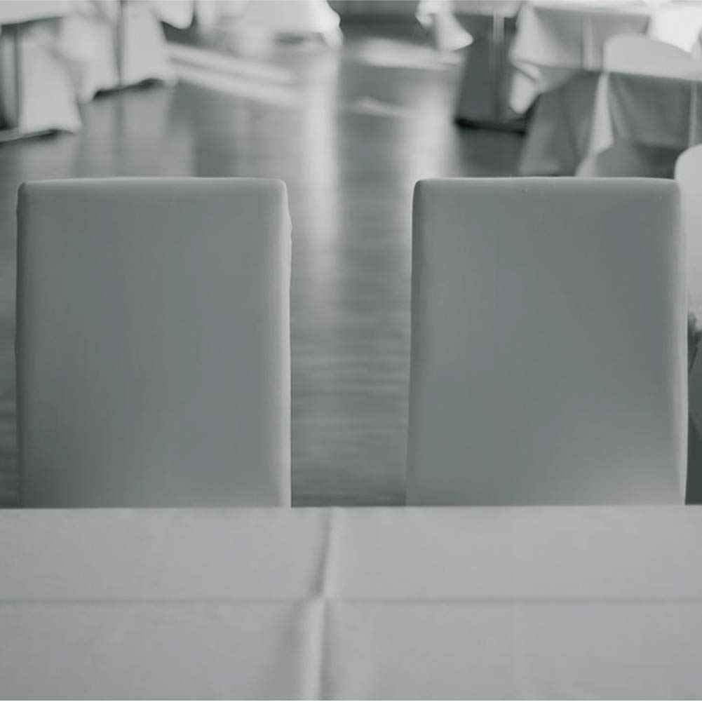 6 Pezzi Coprisedie Elastico con Schienale, Lavabile Estraibile Moderno, Facile da Pulire e Resistente, Fodere per sedie per Cucina sala da Pranzo Cerimonia (Grigio argento)