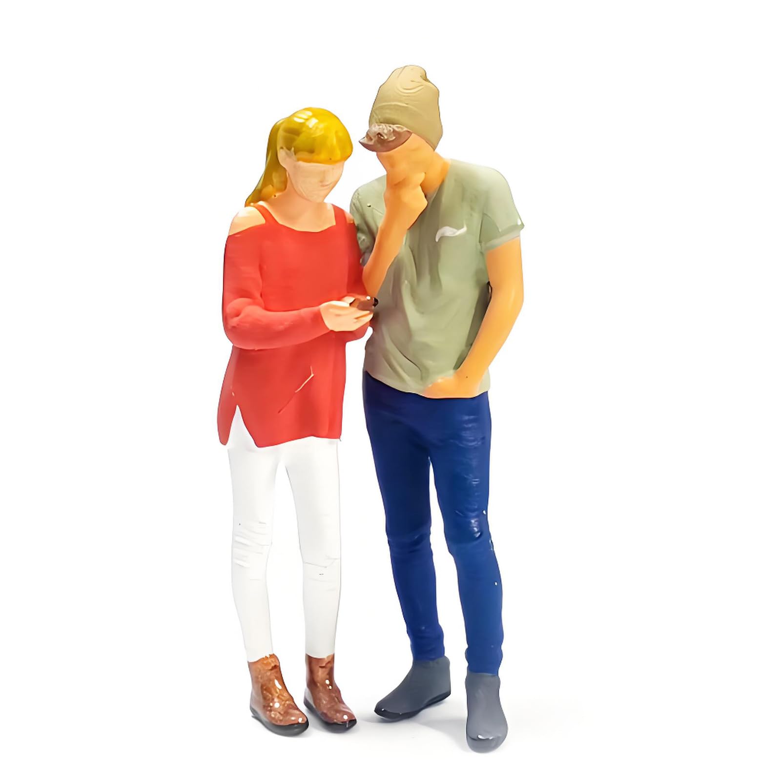 Qusinfc 1/64 Scale Resin Miniature Couple Figure for Realistic Model Train Architectural Scene Decors and Collectible Display Miniature Landscape Display Decors