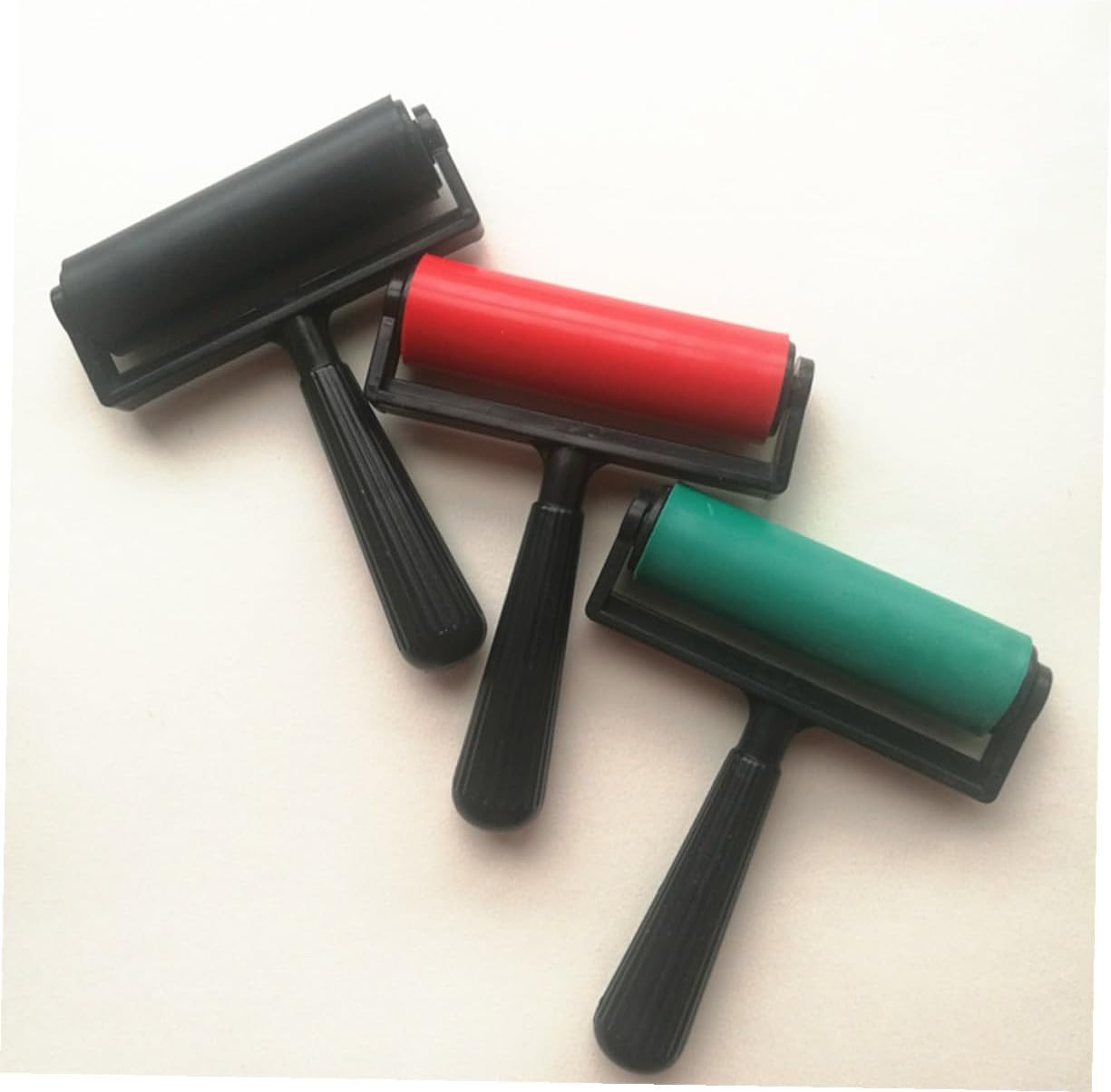 10cm Black Rubber Roller for Printmaking and Graphic Projects