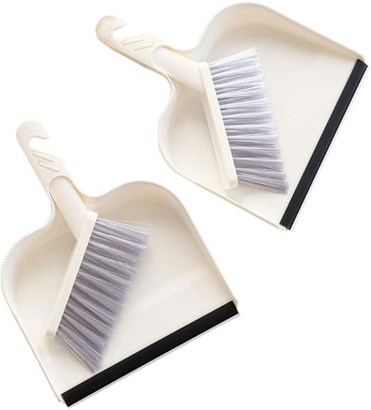 Amazon Kingzuo ミニ ほうき ちりとり セット 卓上 ハンディ おしゃれ かわいい 1個入れ プラスチック 室内 屋外 机まわり パソコン周り 庭 玄関 ガーデニング ベランダ 引っ掛け収納ok カワイイ 北欧 清掃 掃除 雑貨 そうじ道具 生活雑貨 一人暮らし 新生活 ほうき