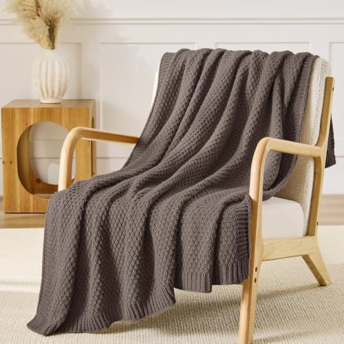 OnesCosy Taupe Brown Throw Blanket, Sweater-Soft Moss Knit, 50x60 Inches by OnesCosy - Used condition - Image 6
