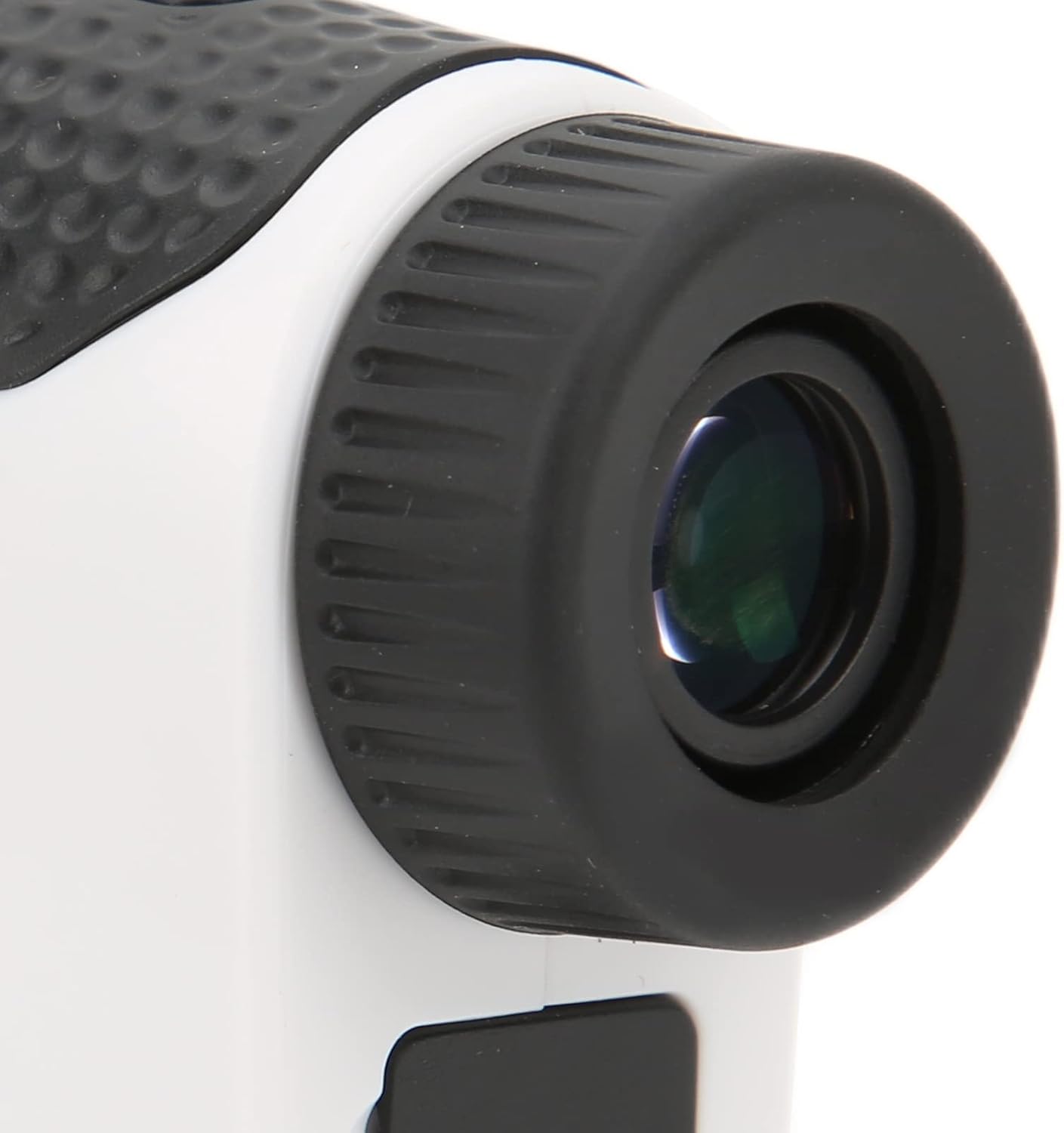 Close-up of the eyepiece and focusing wheel