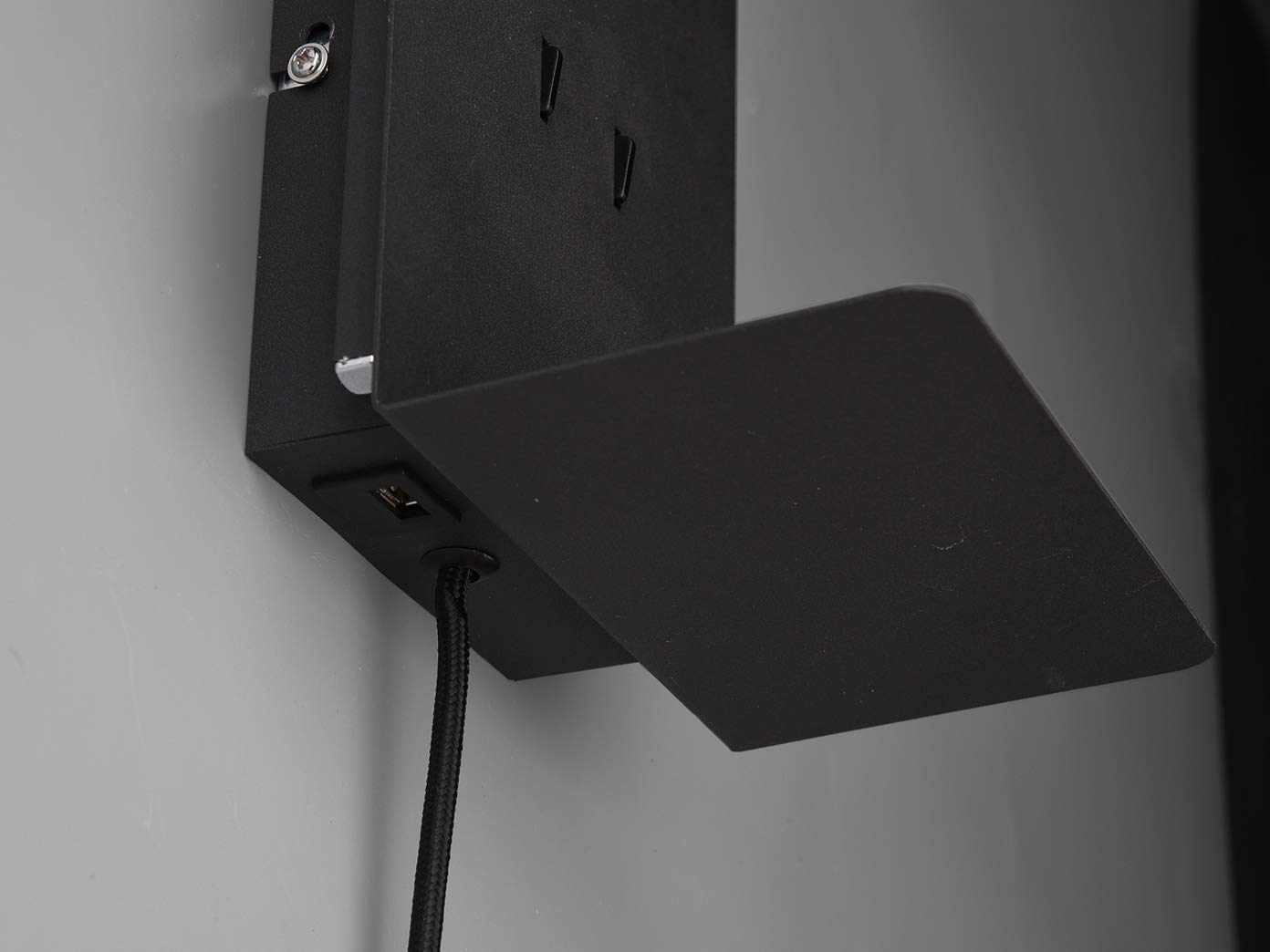 Trio Leuchten LED Wandleuchte Element 222570232, Metall Schwarz Matt, 1 x 3 Watt LED, USB Ladebuchse