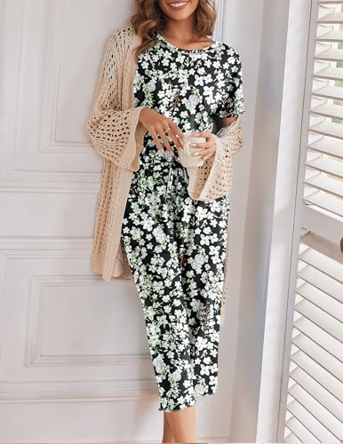Image of Ekouaer Women's Capri Pajama Sets Print Short Sleeve Sleepwear Top and Capri Pants Soft Loungewear with Pocket