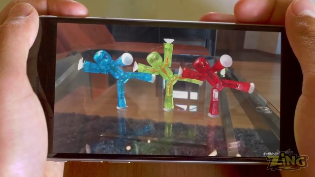 StikBot Zing, Set di 8 action figure trasparenti da collezione e