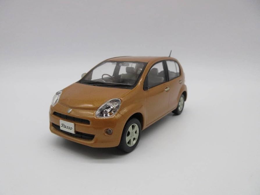 非売品　トヨタ　パッソプラスハナ1/30 カラーサンプル　サクラミックス Amazon | 1/30 トヨタ 2代目パッソ パッソプラスハナ PASSO