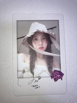 Amazon.co.jp: 角丸 TWICE ナヨン ライキー トレカ チェキ風