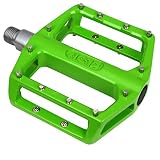 438 g por par de pedales. Cuerpo del pedal de aluminio resistente con pines de acero atornillados y cojinete cónico. Rosca de pedal de 9/16 pulgadas que corresponde al estándar