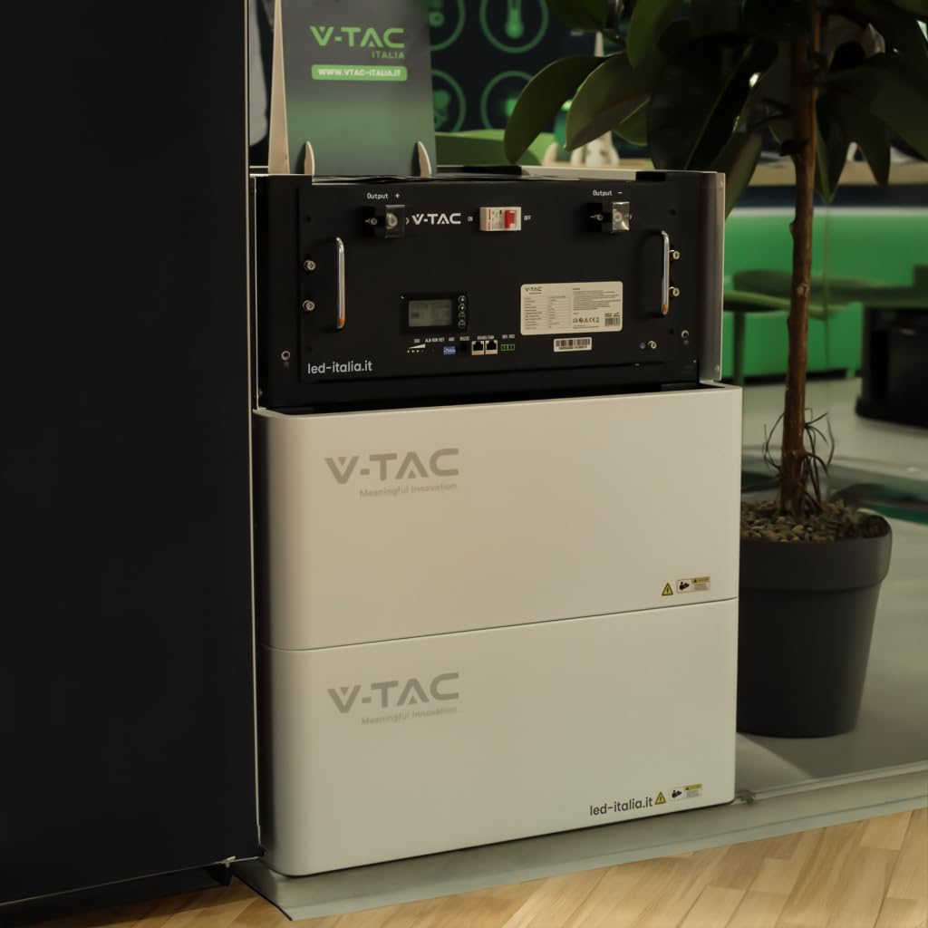 Batteria di Accumulo 9.6kWh al Litio-Ferro-Fosfato LiFePO4 BMS Integrato Incluse Staffe per Ancoraggio a Muro per Inverter Fotovoltaici CEI 0-21 48V 200Ah