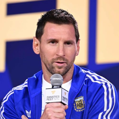 Could Messi actually win the Ballon d'Or?!