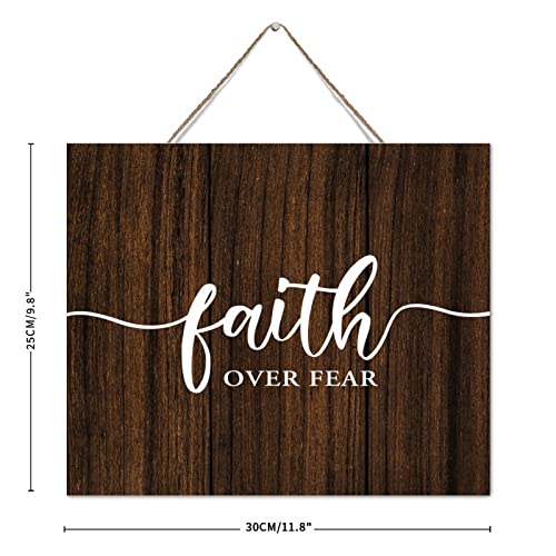 Letrero de madera Faith over Fear adorno de pared para salón moderno 4