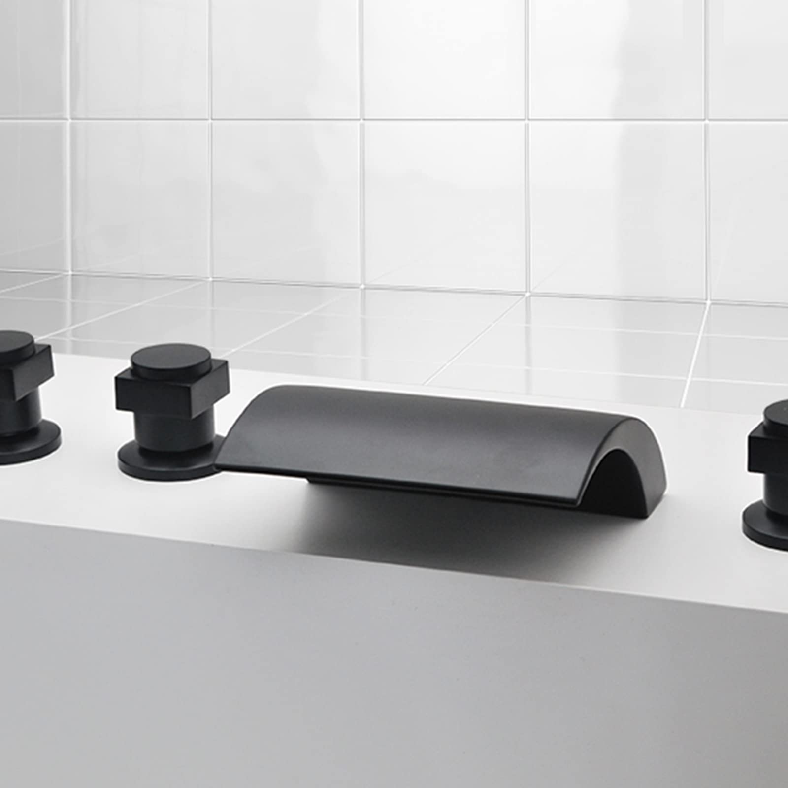 Quadratisches Messing-Badewannen-Wasserhahn-Steuerventil, Wasserfall-Kaskaden-Mischbatterie, Ceic Cartrid, ideal für Badewannen und Duschköpfe, Slish Badezimmer-Zubehör