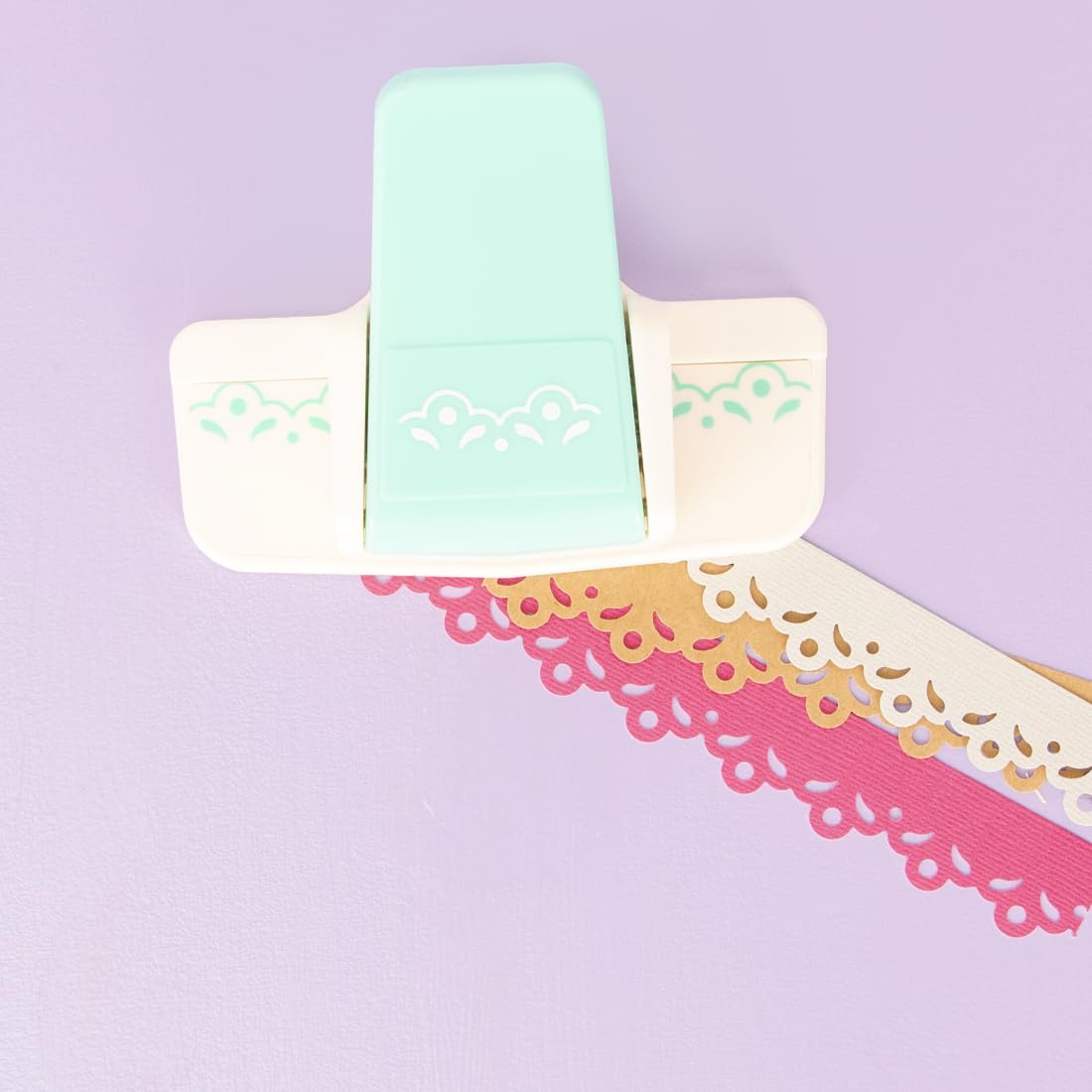 Craftelier - Lever Punch Press for Making Decorative Sequin Edges with Small Flowers on Paper and Cardboard Special for Scrapbooking | Size Approx. 4,5 x 2,95 x 4,8 cm