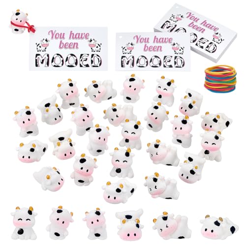 PH PandaHall 24 Lot de 6 Styles Mini Vaches en Résine avec Carte « Tu As Été Meugl頻 et Élastiques. Animaux Miniatures pour Loisirs Créatifs Croisières...