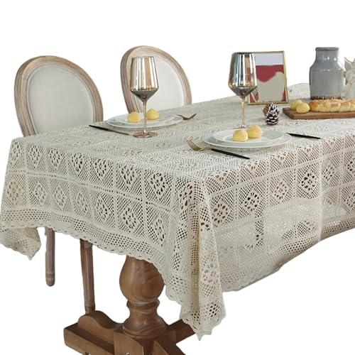 Nappe en dentelle anti-pli style boho pour sublimer une table usée