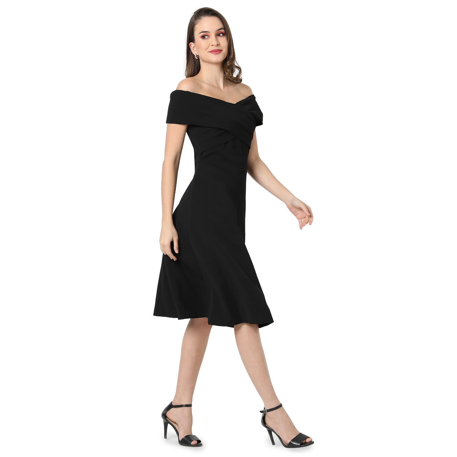 Campus Sutra Women Solid Off-Shoulder Casual Dresses(Ssmr22_Cswssdr5350_M) Black