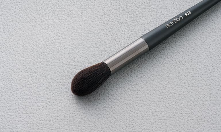 BISYODO SHIORI Series Highlight Brush, Black