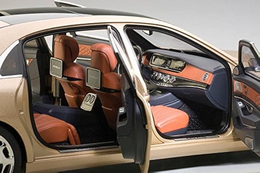 オートアート　1/18　メルセデス　マイバッハ　S600 Amazon | AUTOart 1/18 メルセデス・マイバッハ S 600 (シルバー