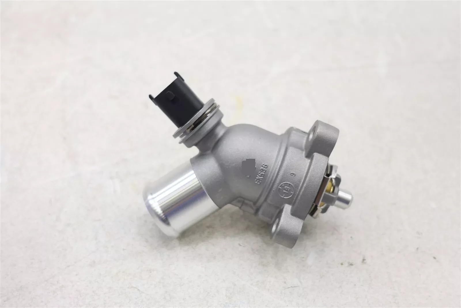 Układ chłodzenia silnika Termostat płynu chłodzącego silnika pasujący do Chevrolet Spark 1.2L L4 25199831