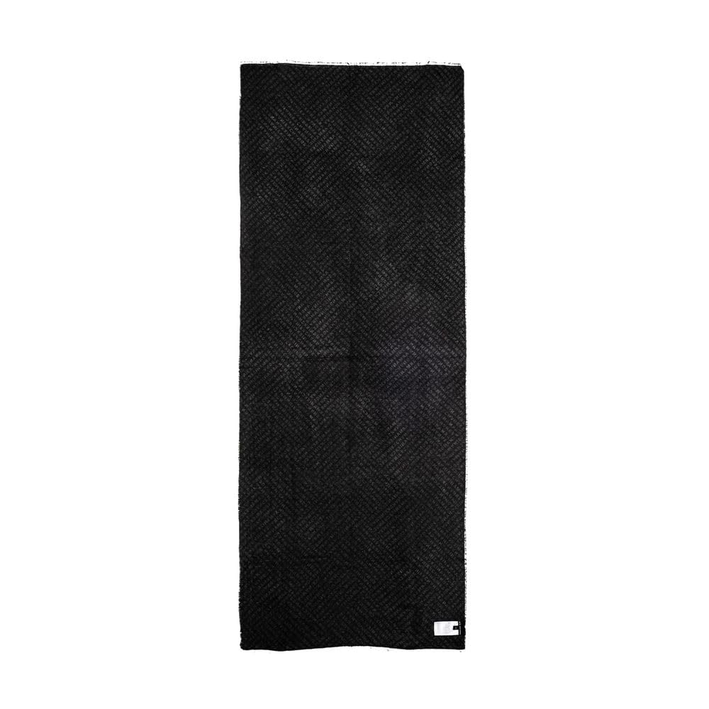 Armani Exchange Pashmina nera per uomo e donna caratterizzata da una trama jacquard con logo UNI