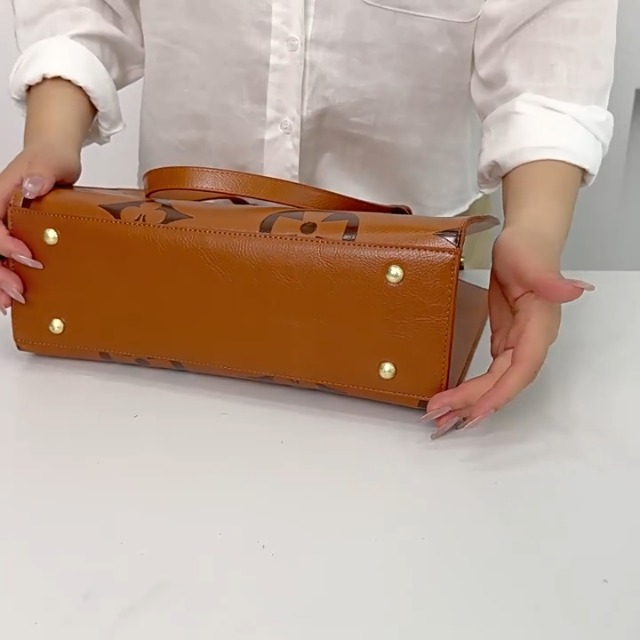 Bolso Tote de Cuero Vegano para Mujer, grande y floral miniatura 7