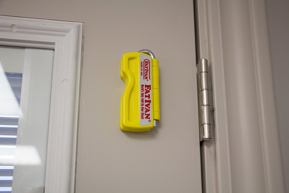 The Original FatIvan Fold Up Door Chock with Magnet Yellow, 1 - Image 4