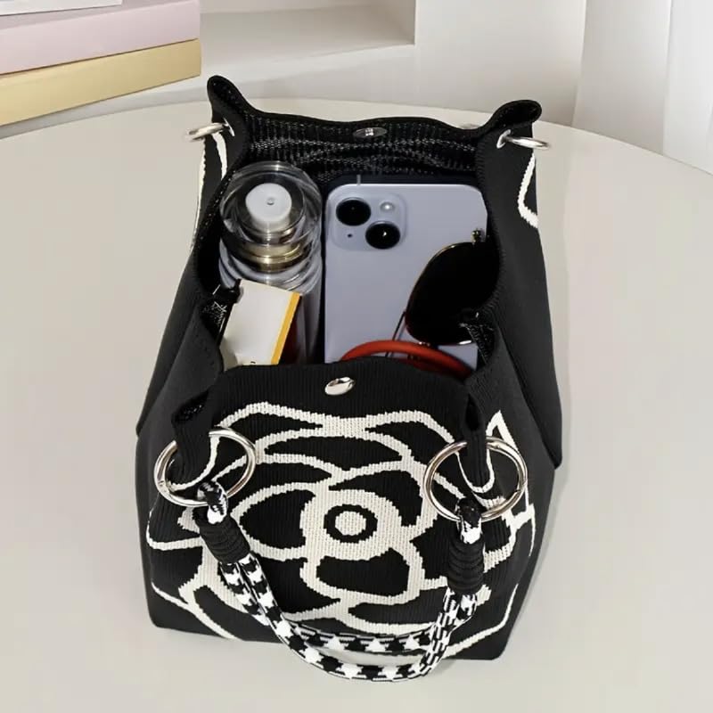 Bolso tote tejido floral a crochet miniatura 3
