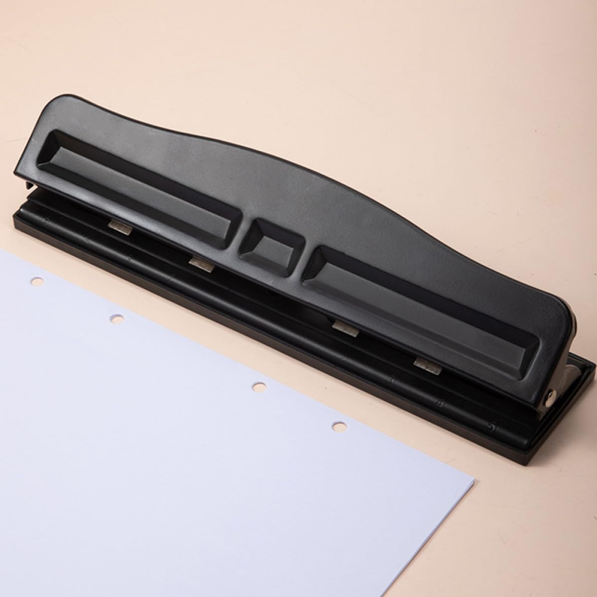 Einstellbarer Locher für 4 Ringe aus Abs mit Einfacher Struktur Schwarzer Papierstanzer für Büro und Zuhause für Losen Blätter und Bastelprojekte