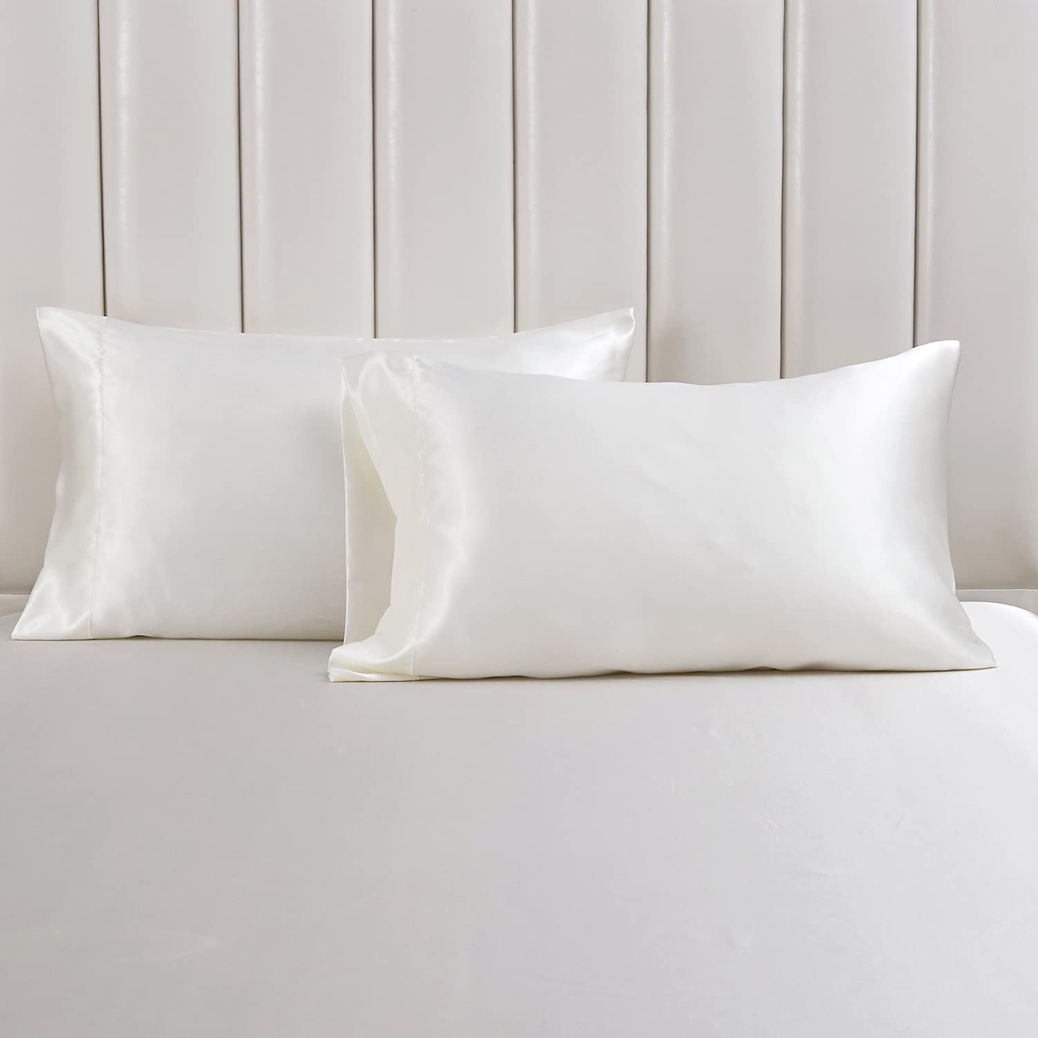Jemiipee Juego de Sabanas de 4 Piezas Raso Cama 200 Color Sólido 200x200 cm para Colchón de hasta 36 cm de Altura - Sábana Bajera Ajustable, Encimera y 2 Funda de Almohada - Marfil