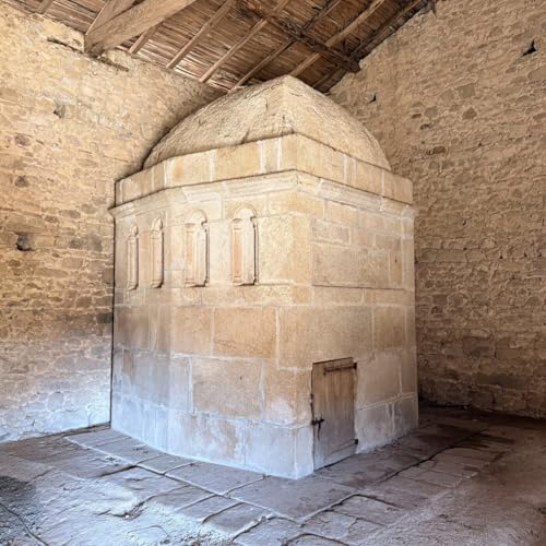 Le Tombeau de St Georges et reliques Eglise de Brigueuil